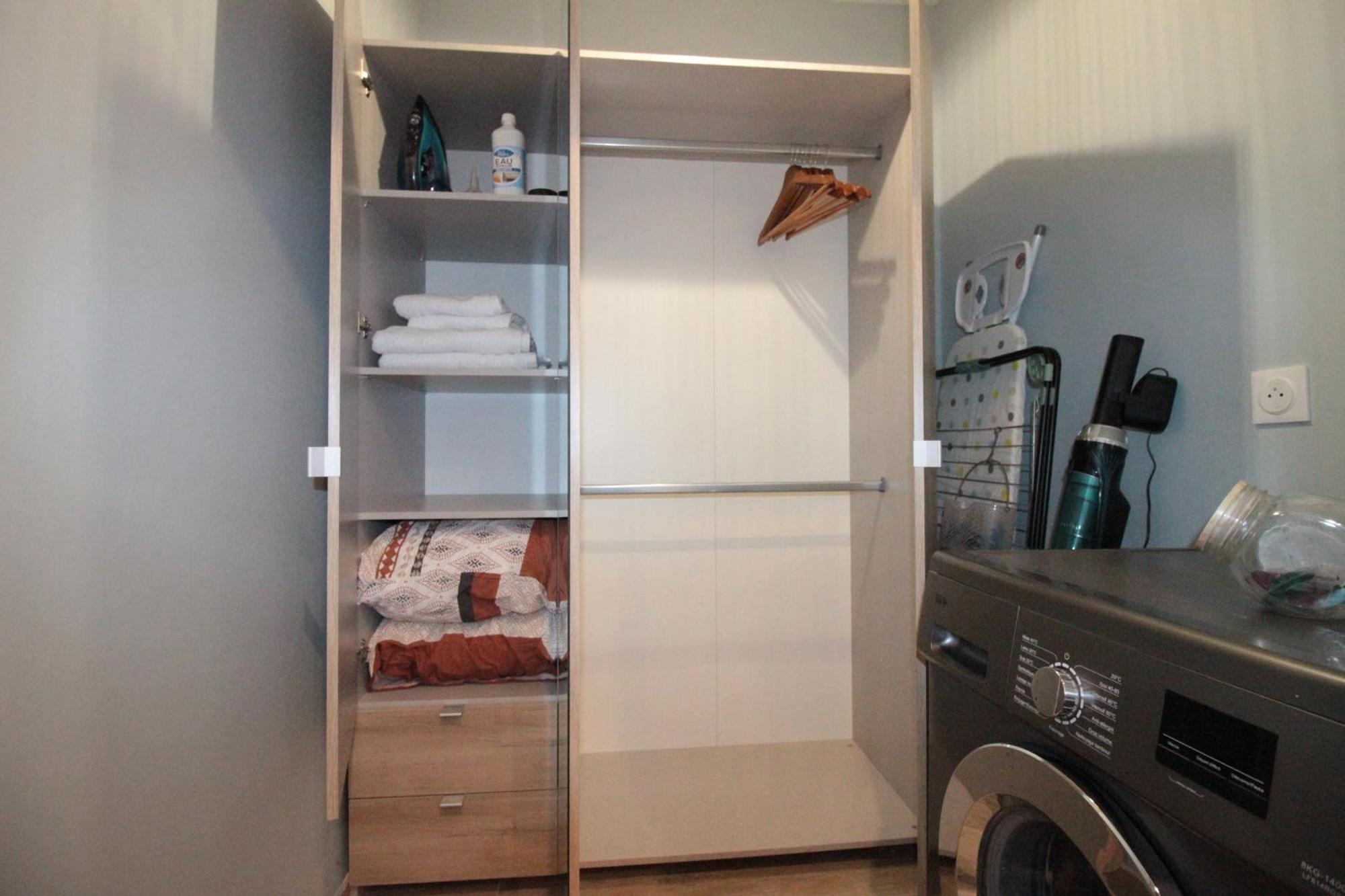 Luxury Studio, Rez De Chaussee, Parking Prive Video Surveillance, Canape Haute Qualite Convertible Couchage 2 Personnes, Centre Ville Proche, Restaurant, Boulangerie 2 Minutes A Pied, Terrasse - 800Metre Carre De Terrain - Gere Par Presta-Zen'Service Verdun-sur-Meuse ภายนอก รูปภาพ